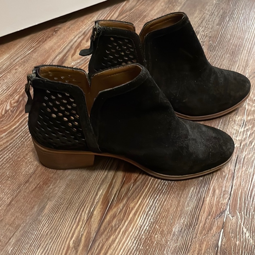 Black ankle booties